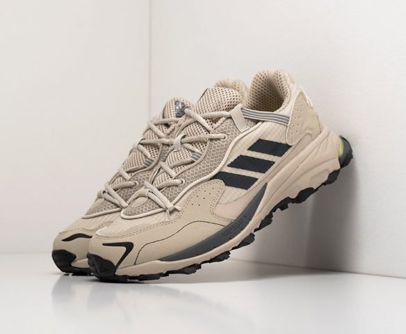 Adidas Response Hoverturf белые Adidas Response Hoverturf белые