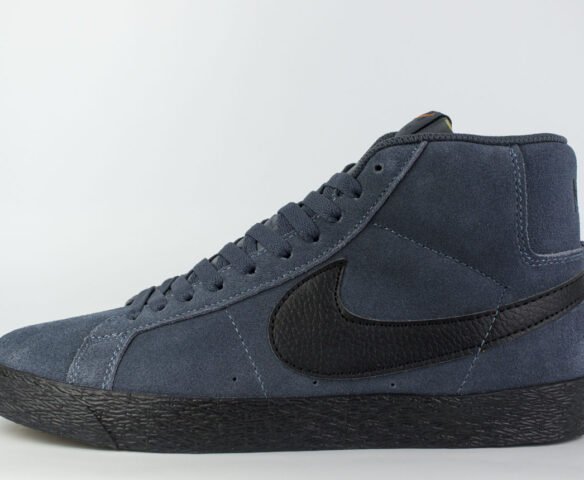 Nike Blazer Mid 77 Suede D.Grey / Black Nike Blazer Mid 77 Suede D.Grey / Black
