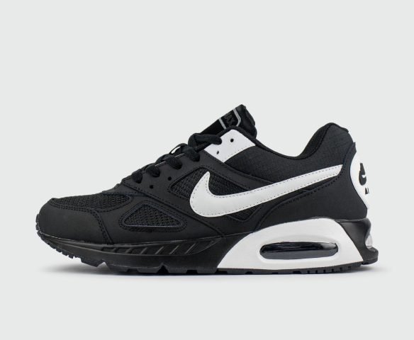 Nike Air Max IVO Black White