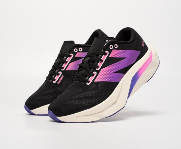 New Balance SC Elite v4 black-purple