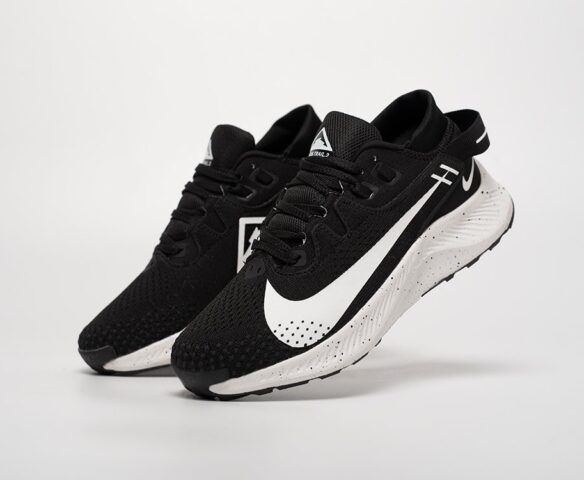 Nike Pegasus Trail 2 black-white Nike Pegasus Trail 2 black-white