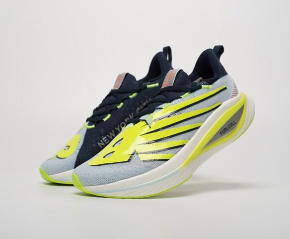 New Balance FuelCell SC Elite v3 желтые