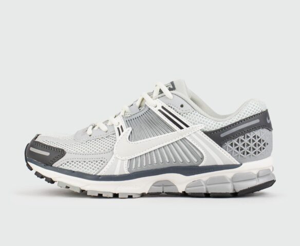 Nike Zoom Vomero 5 Grey White Nike Zoom Vomero 5 Grey White