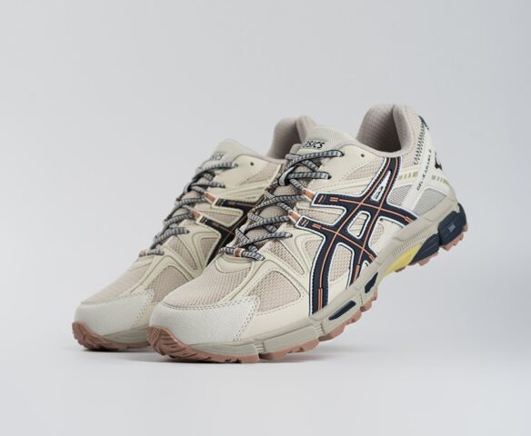 Asics Gel-Kahana 8 белые 44307