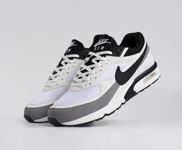 Nike Air Max BW Premium белые 44400
