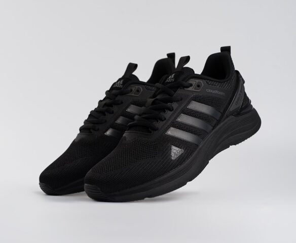 Adidas черные 44520 Adidas черные 44520