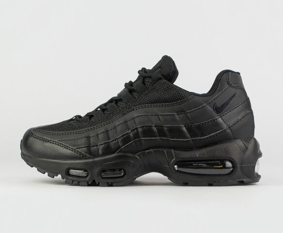 Nike Air Max 95 Wmns Triple Black Nike Air Max 95 Wmns Triple Black