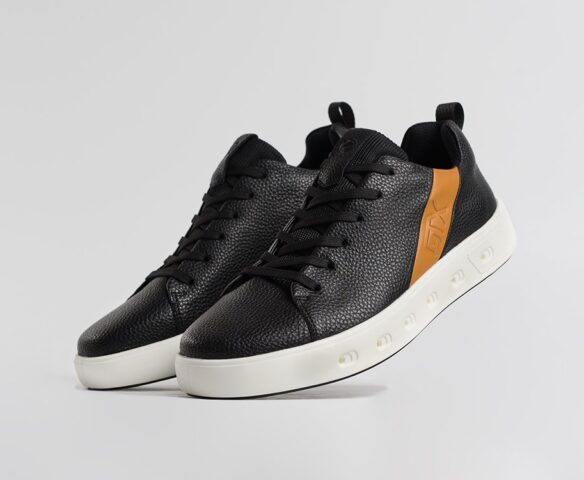 Ecco Biom Черные 45603 Ecco Biom Черные 45603